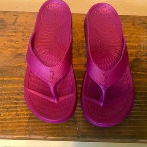 NuuSol Cascade Flip Flop Rustic Wine Color, size 9